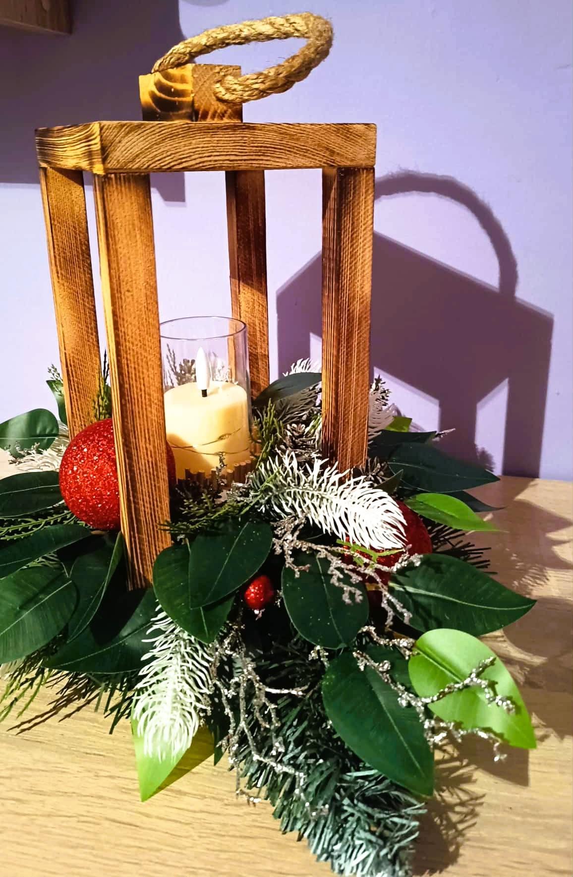 Świąteczna latarnia ze światełkiem 5