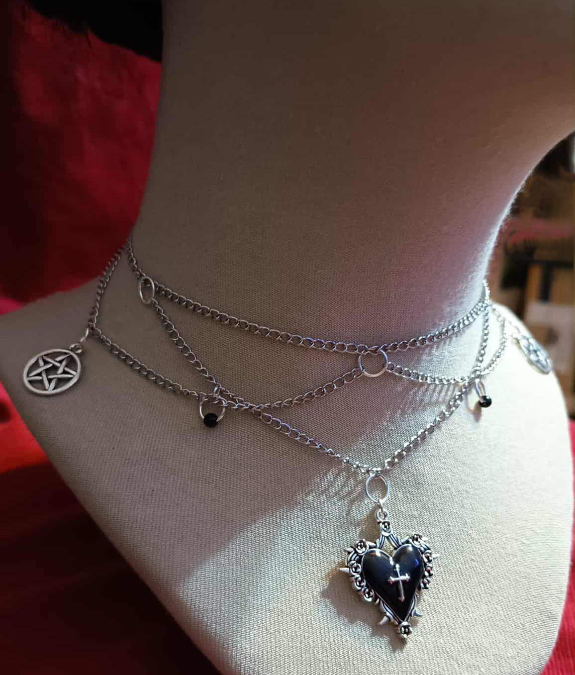 Gotycki choker - kolia - z czarnym sercem. 3