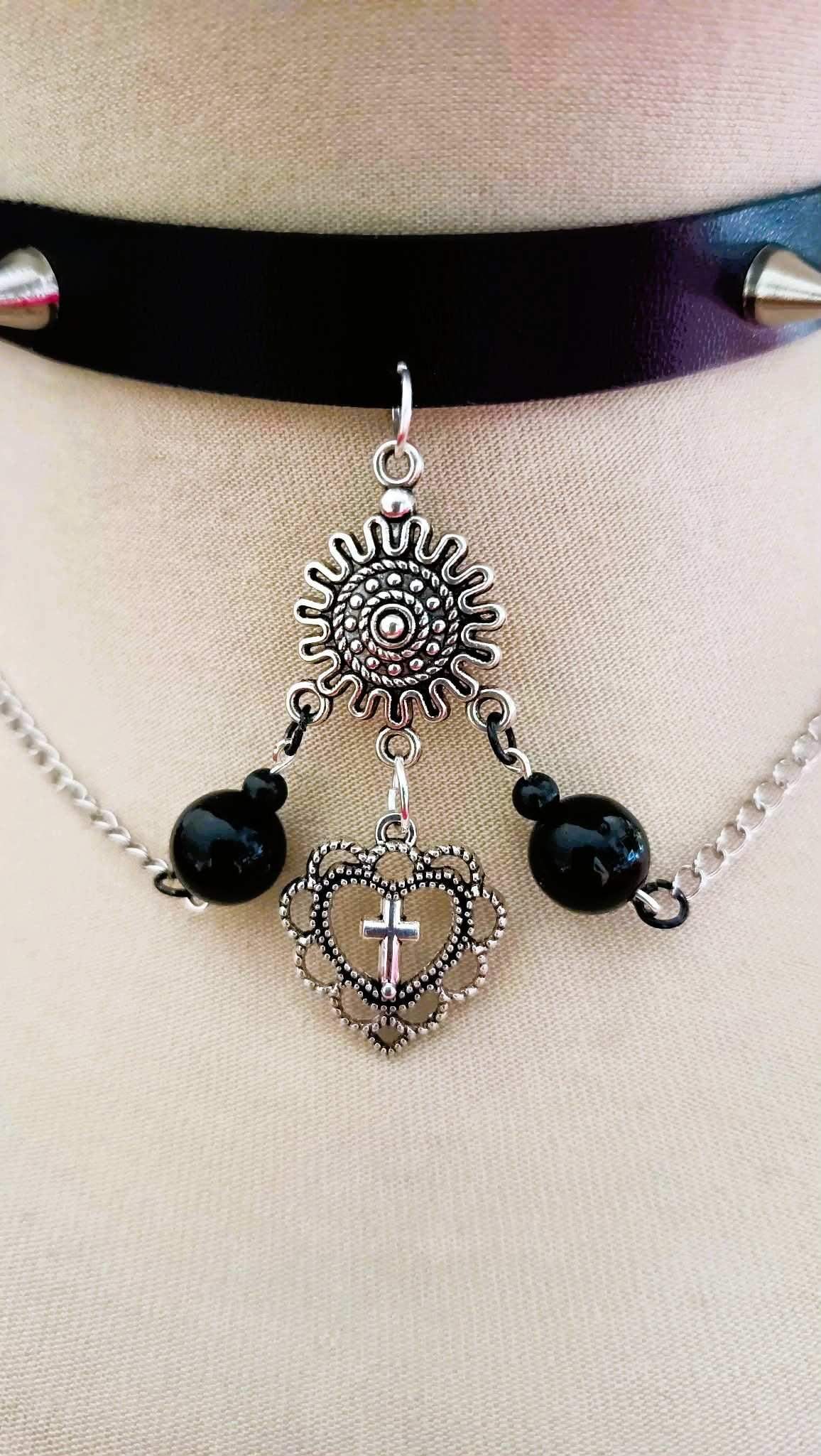 Gotycki choker z zawieszkami mix #0025 2