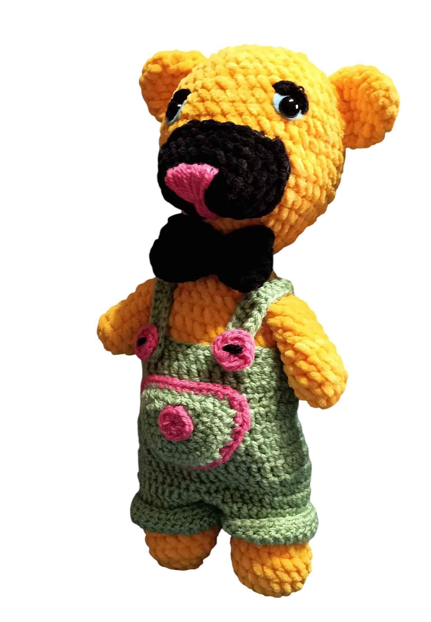 Ręcznie robiony miś w ogrodniczkach 2