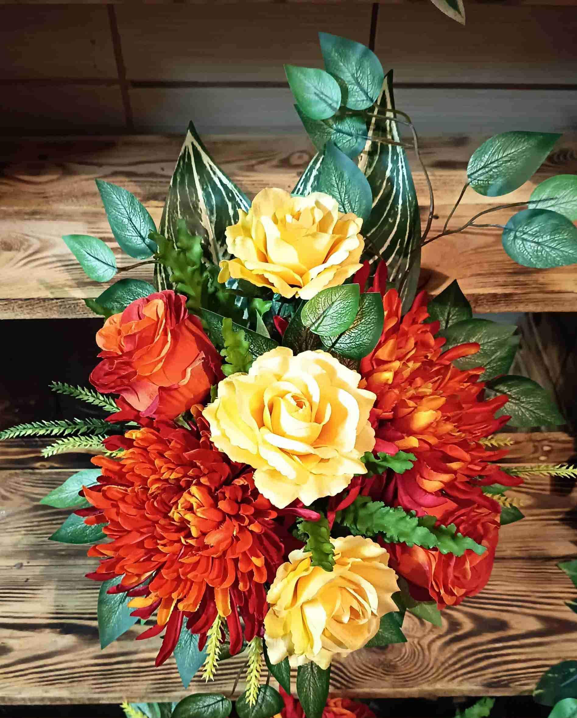 Kompozycja nagrobna w słonecznych kolorach 1