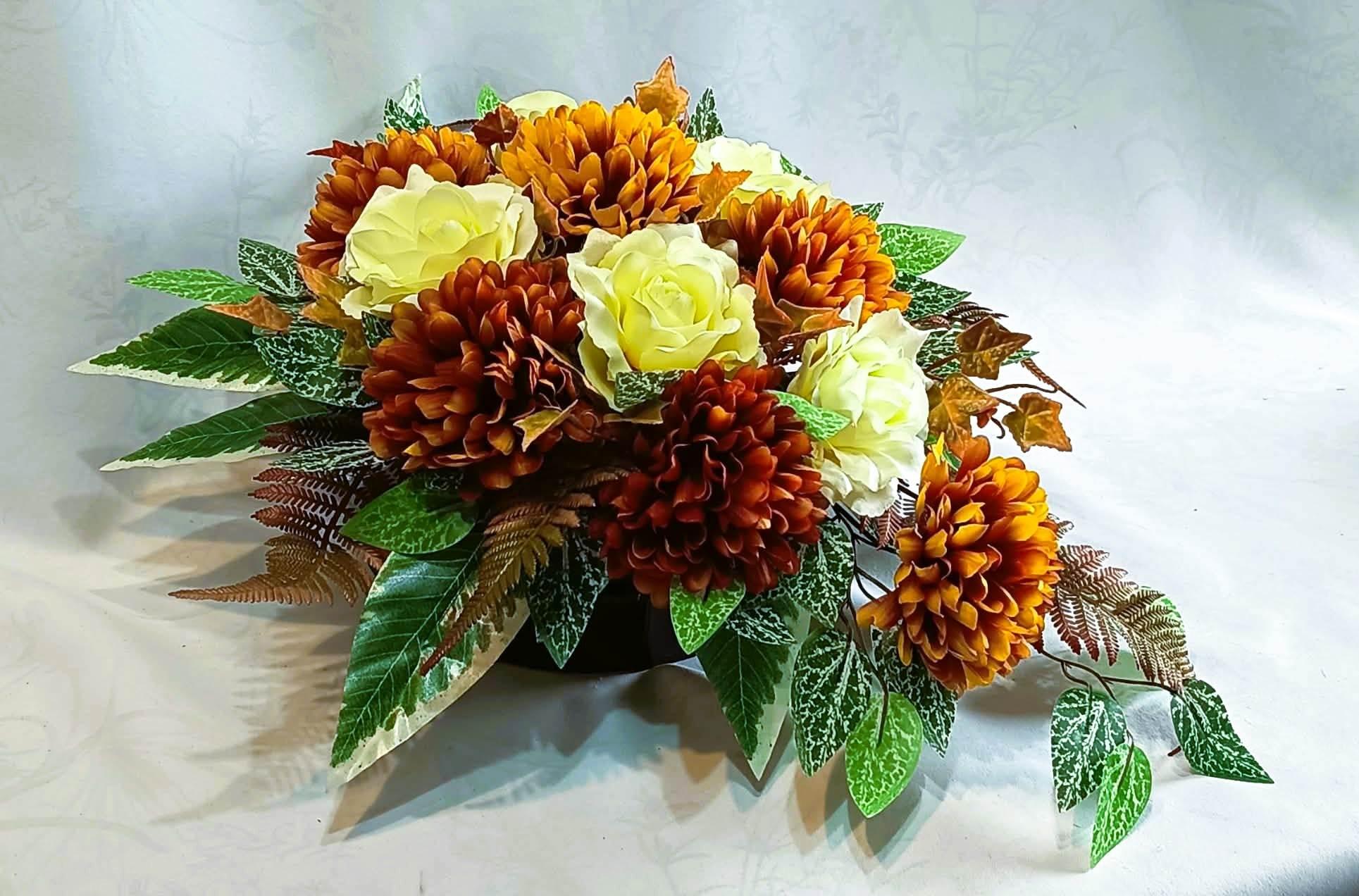 Zestaw nagrobny chryzantemy i róże / Grave arrangement: chrysanthemums and roses #KNG034 7