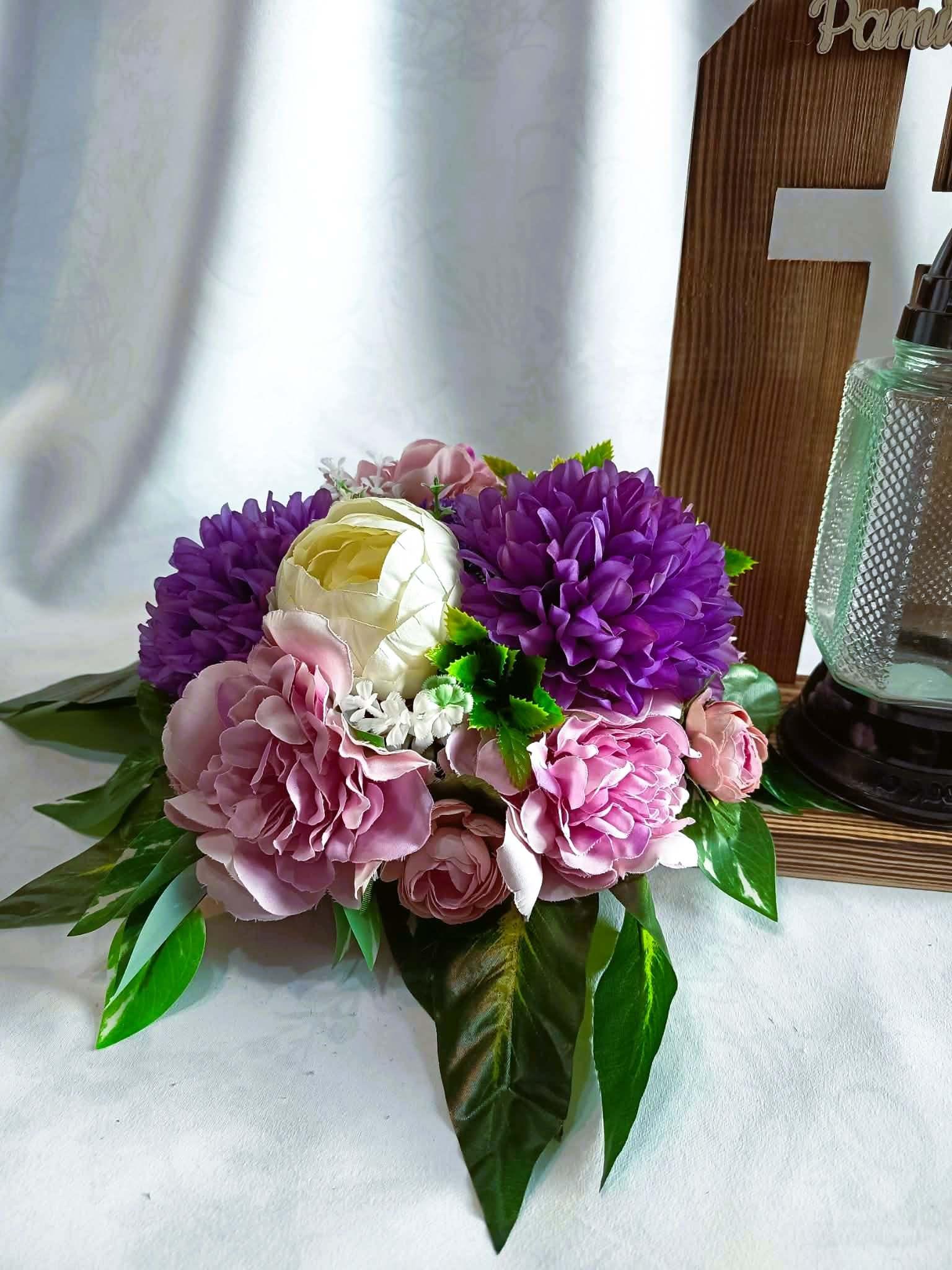 Dekoracja kwiatowa na podstawie z drewna / Floral decoration on a wooden base #KNG024 2