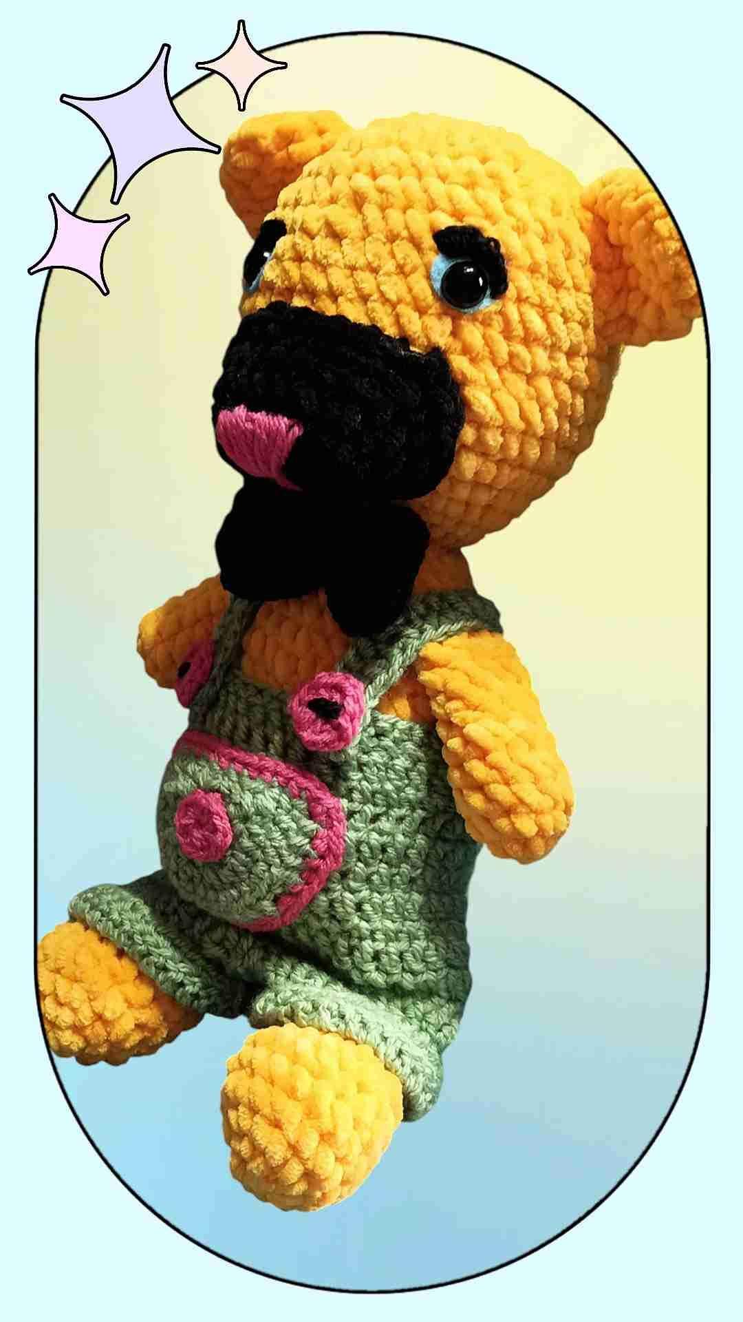 Ręcznie robiony miś w ogrodniczkach 3