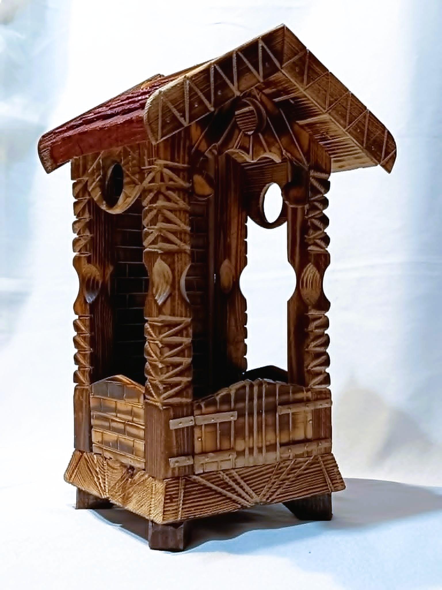 Drewniana, rustykalna kapliczka #2 / Wooden, rustic shrine #2 0