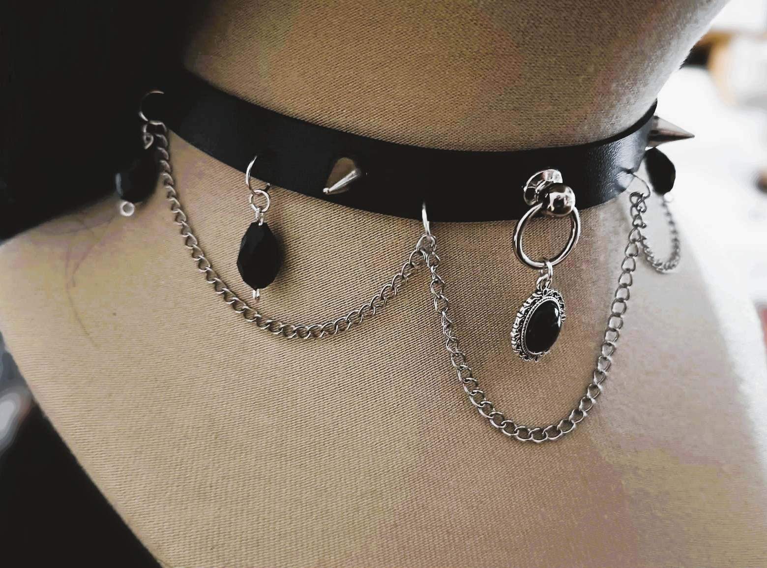 Choker w stylu gotyckim z czarnym kaboszonem i kryształowym i sopelkami #0022 3