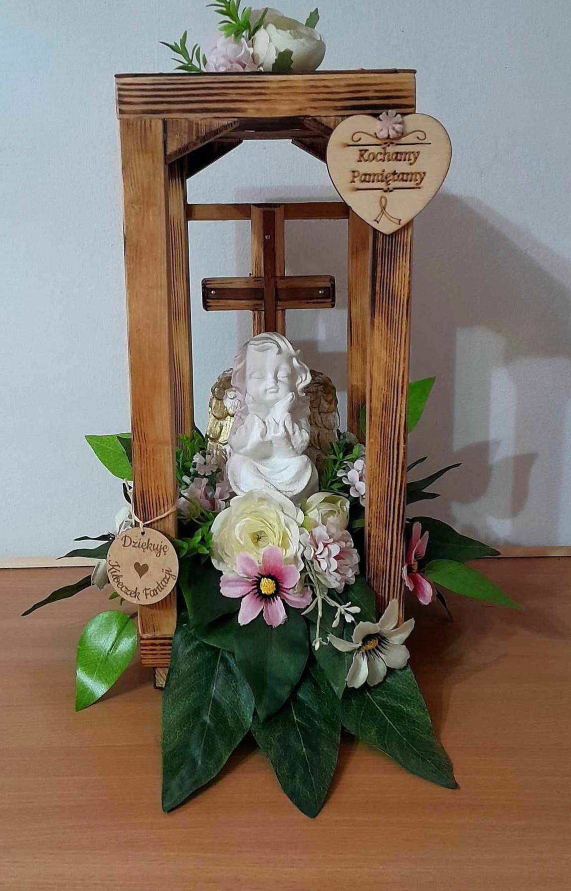 Latarnia z Aniołem 0