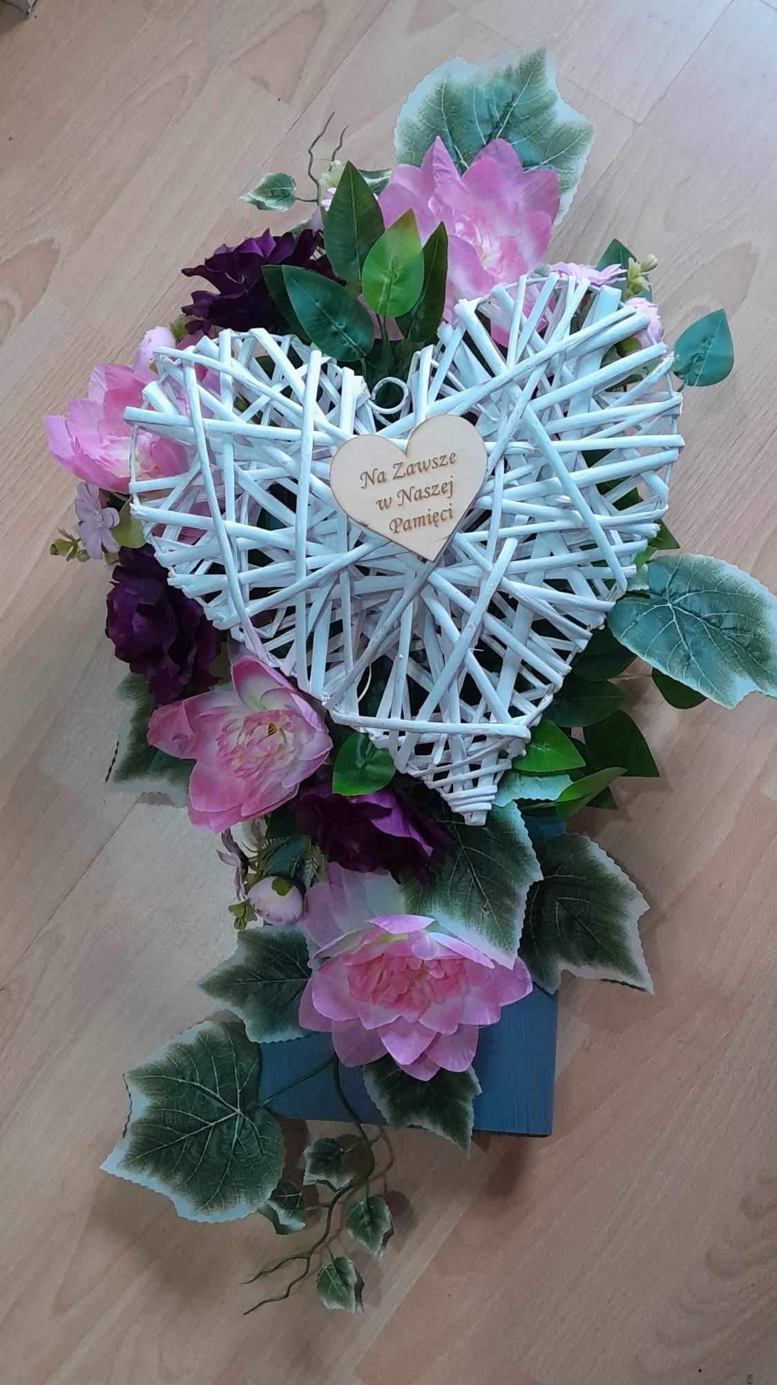 Dekoracja nagrobna z wiklinowym sercem. #KNG001 3