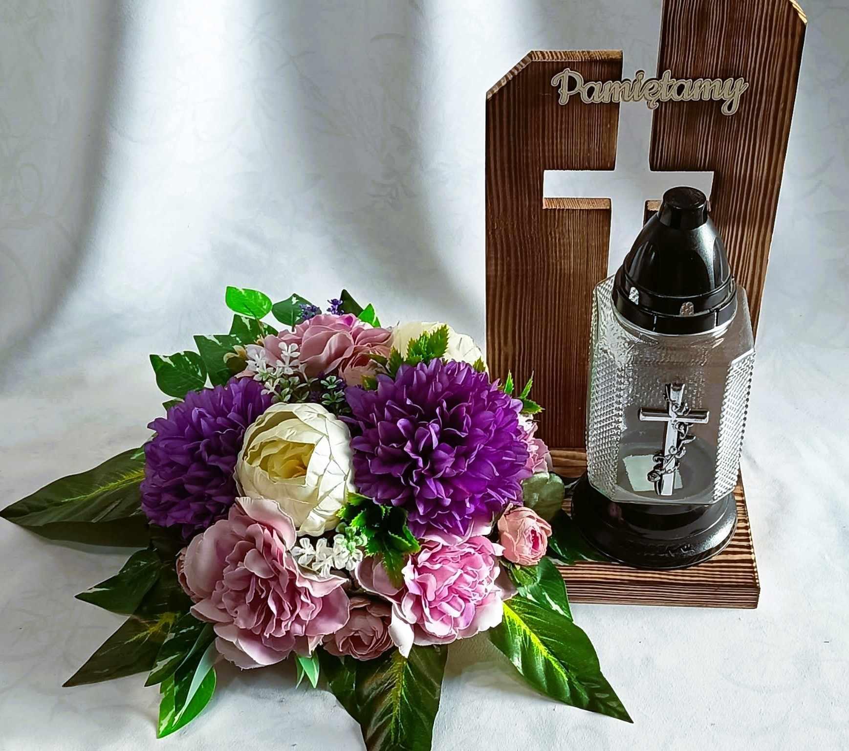 Dekoracja kwiatowa na podstawie z drewna / Floral decoration on a wooden base #KNG024 4
