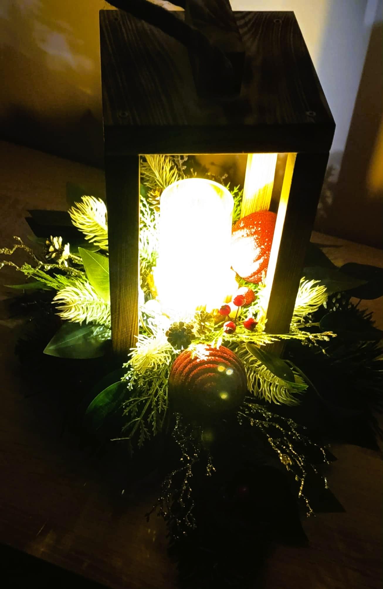 Świąteczna latarnia ze światełkiem 6