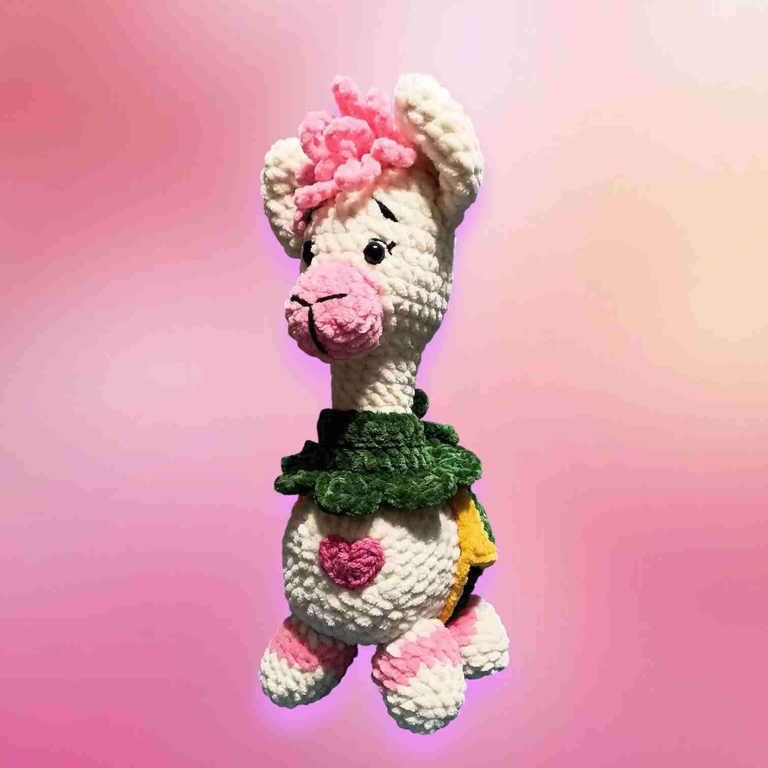 Ręcznie robiona alpaka z serduszkiem 6