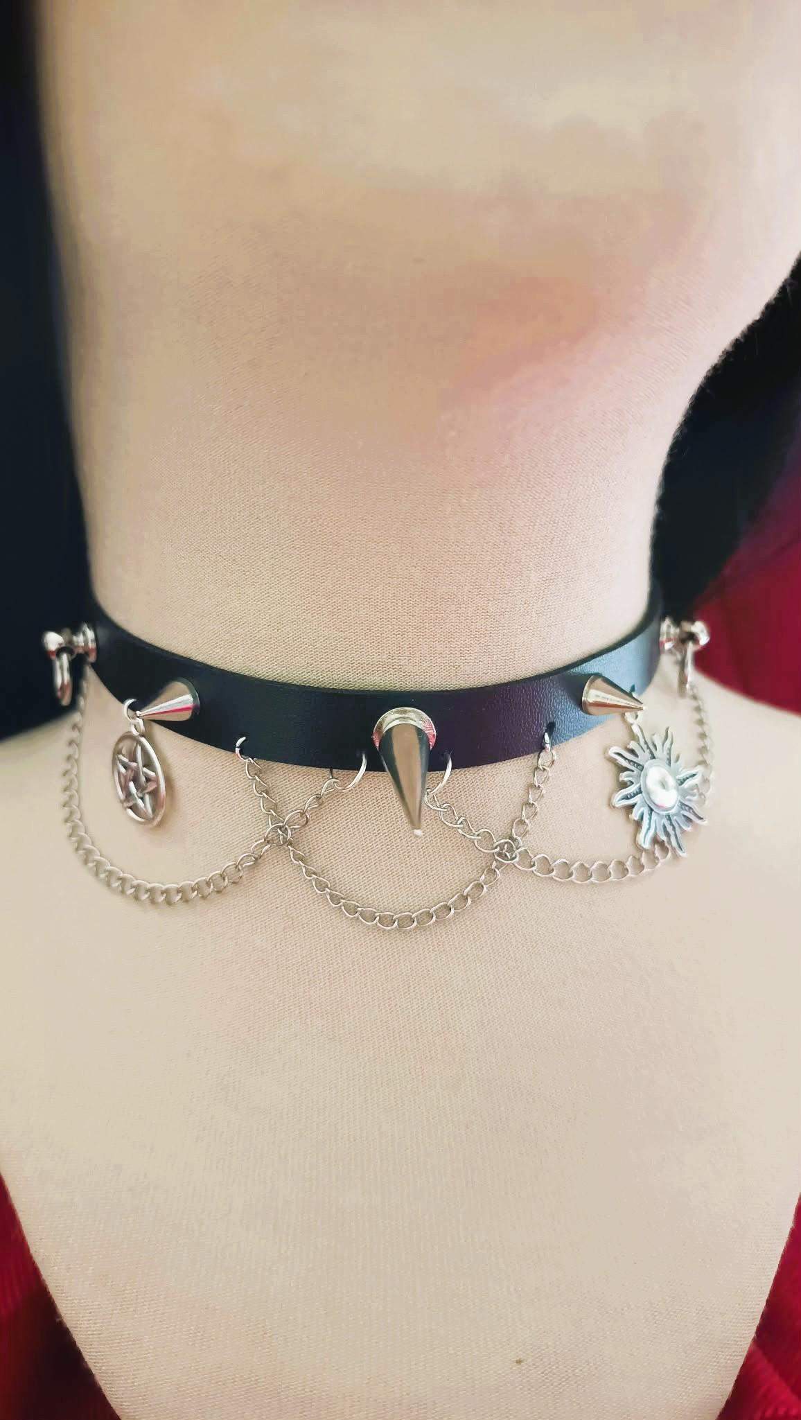 Gotycki choker z zawieszkami mix #0026 3