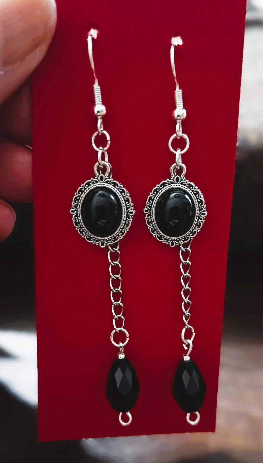 Choker w stylu gotyckim z czarnym kaboszonem i kryształowym i sopelkami #0022 5