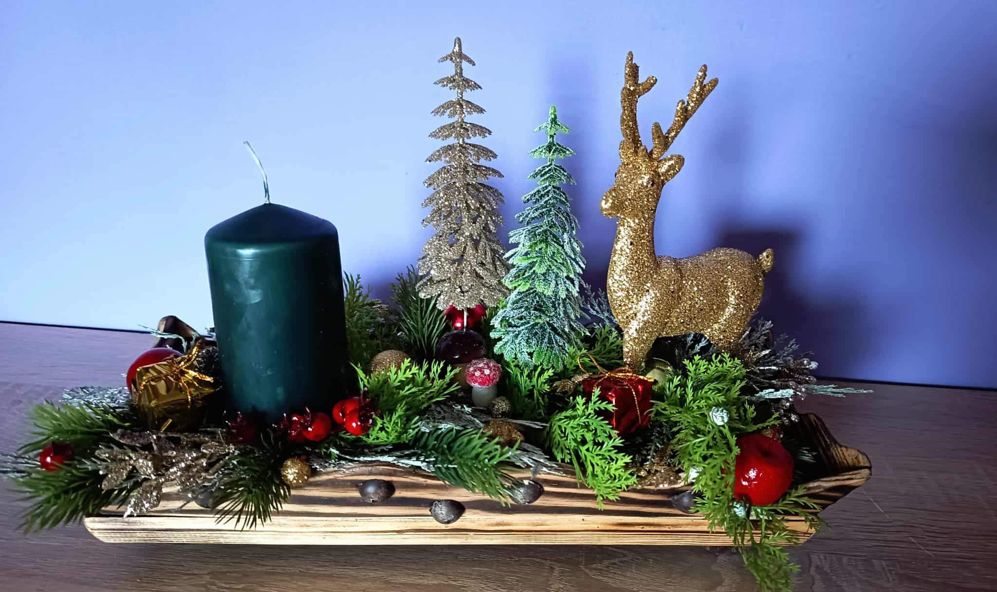 Świąteczna dekoracja z reniferem. 3