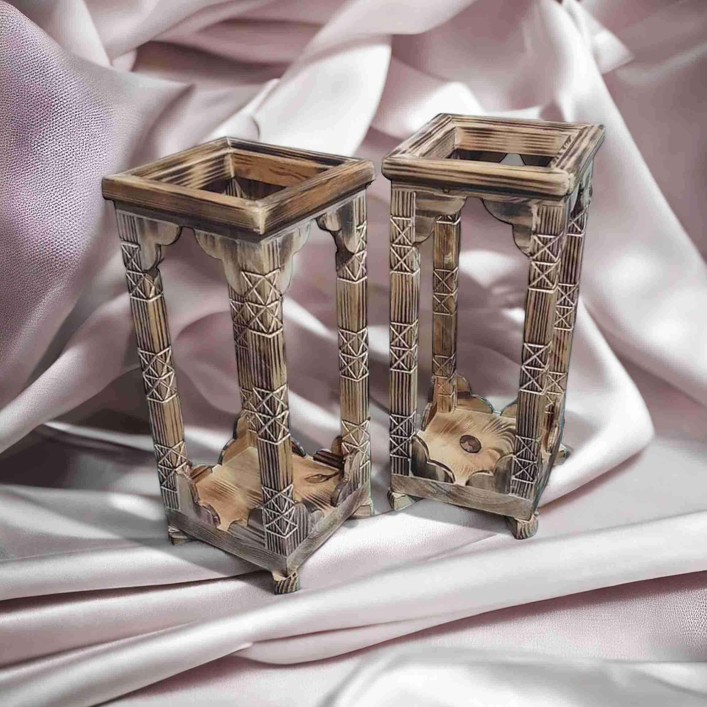 Otwarta, drewniana latarnia "2" 1