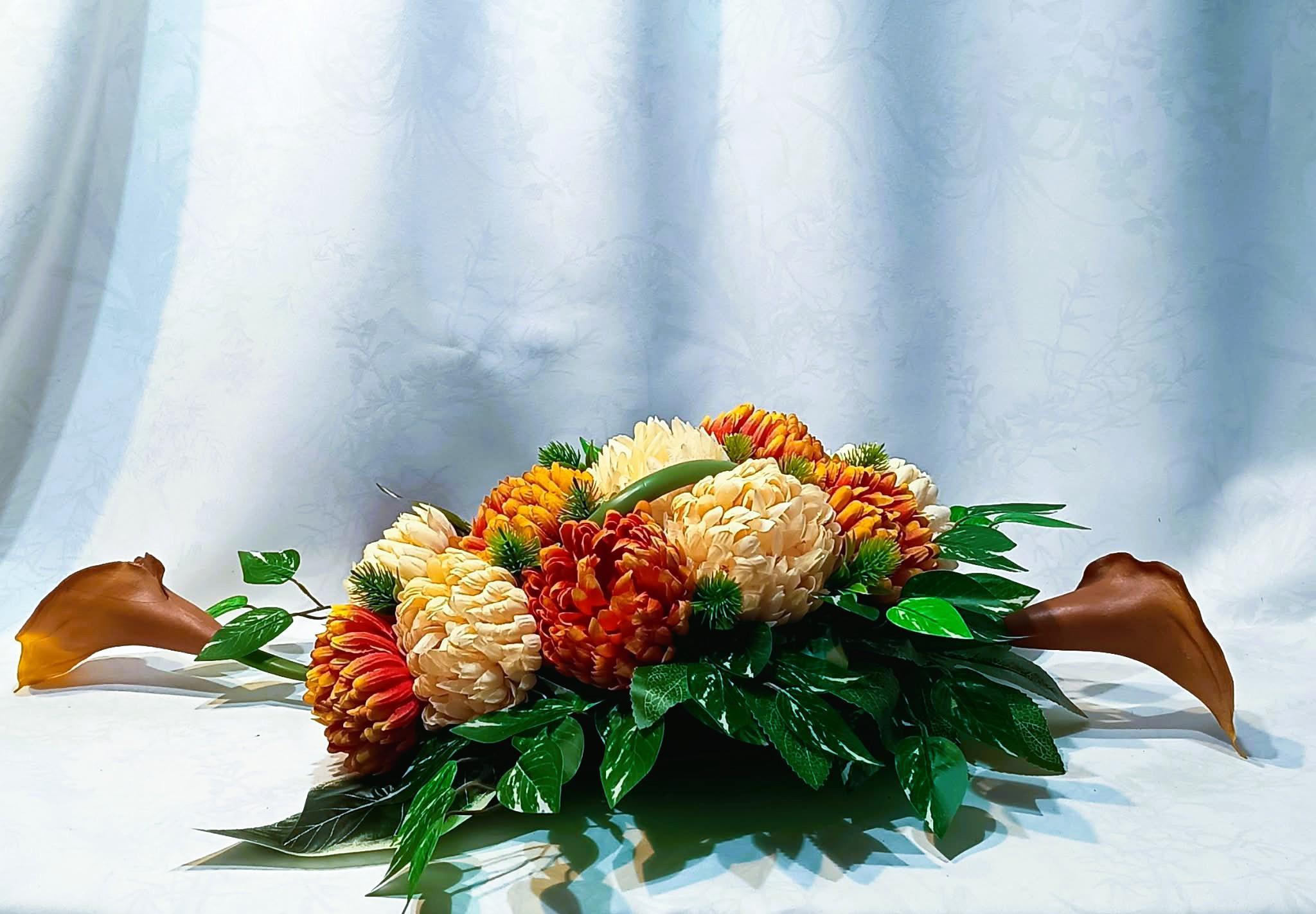 Zestaw nagrobny chryzantemy i kalie / Grave arrangement: chrysanthemums and calla lilies #KNG026 6