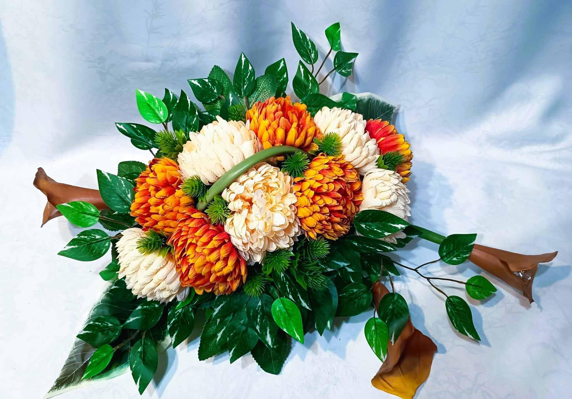 Zestaw nagrobny chryzantemy i kalie / Grave arrangement: chrysanthemums and calla lilies #KNG026 4