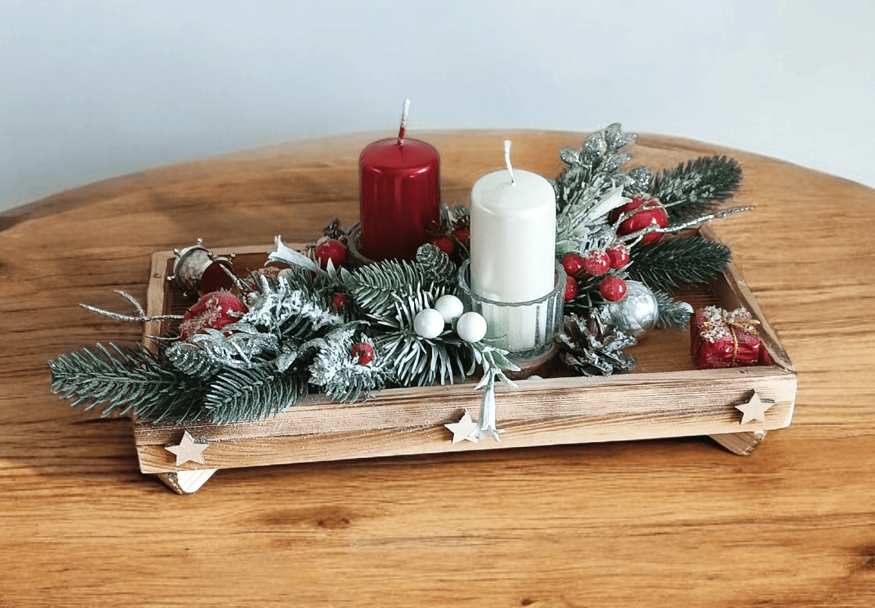 Stroik ze świecami na podstawie z drewna. 4